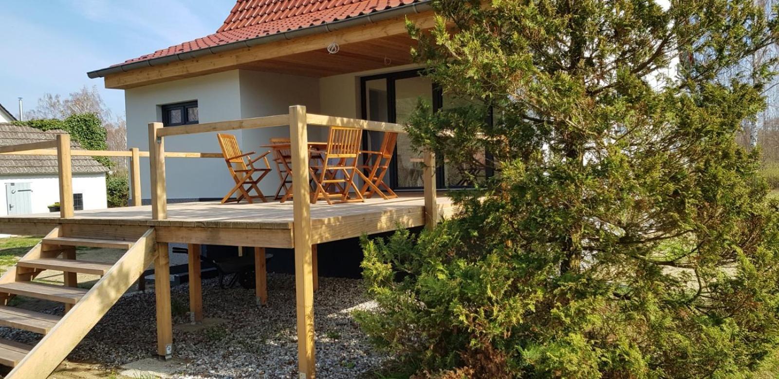 Mecklenburgische Seenplatte - Fh Mit Optionalem Steg Und Ruderboot Grosszerlang Bagian luar foto